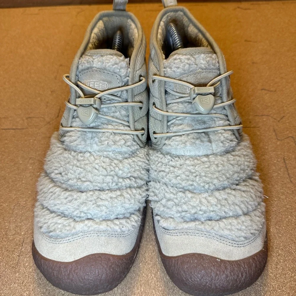 Keen‎ Howser II Mid Beige Faux Fur Bungee Lace Ankle Boots Womens 10 1023819